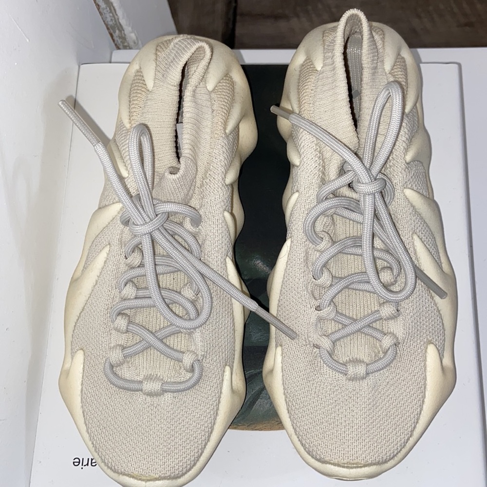 Yeezy 450 Cloud White - Picture 3 of 12